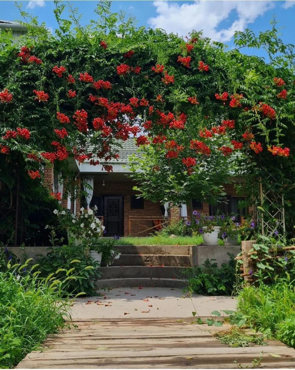 Arman Otel Saryaghash Dış mekan fotoğraf